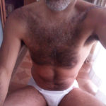 homme gay poilu de vitry